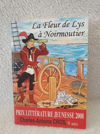 Livre La fleur de Lys à Nourmoutier neuf