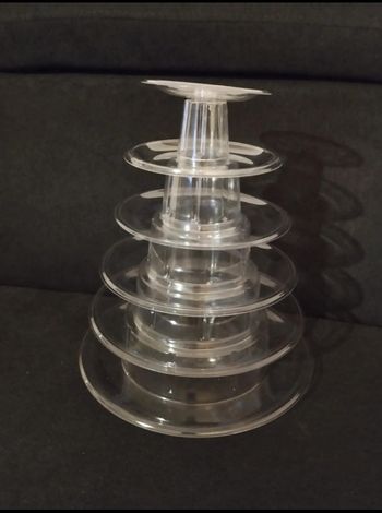 Présentoir pyramide pour macarons