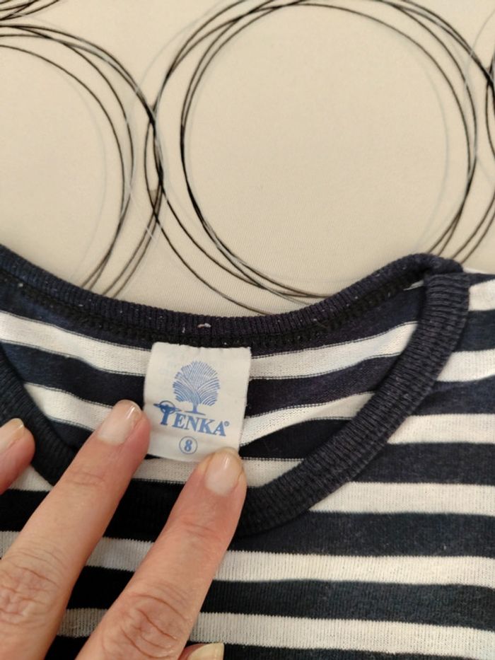 Tee shirt 8 ans très bon état - photo numéro 3