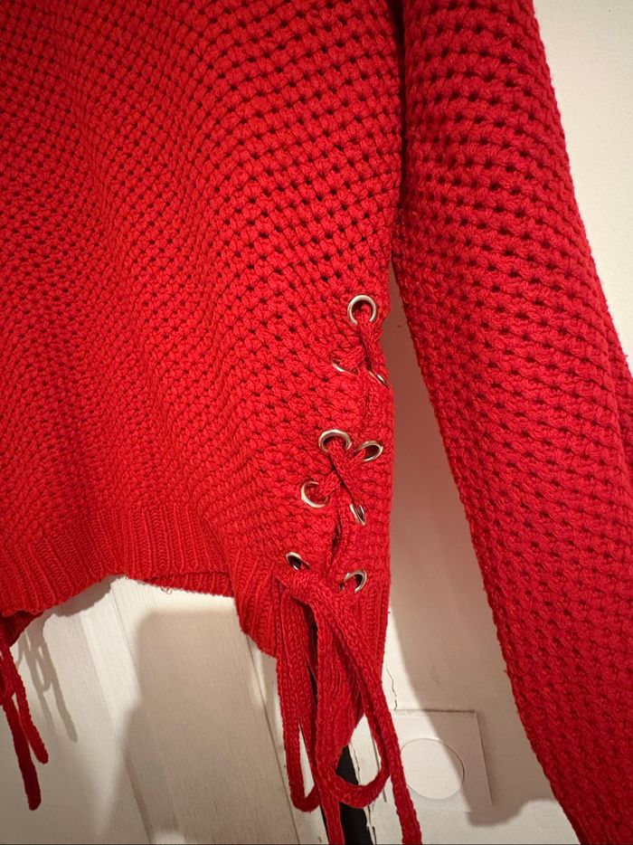Pull rouge - photo numéro 2