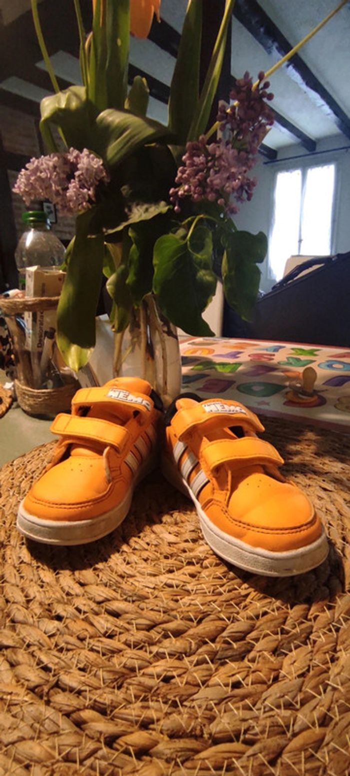 Paire Adidas thème Némo disney