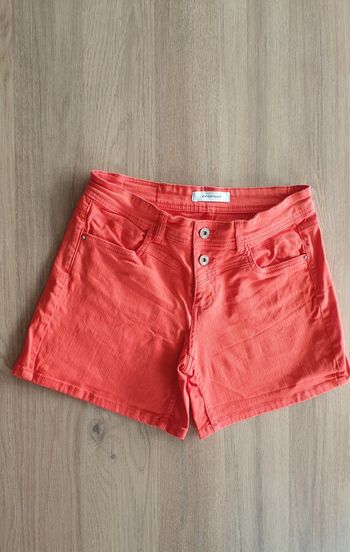 Short orange sanguine, taille 38, Promod.