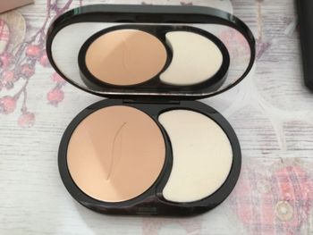 Fond de teint compact poudre matifiant Sephora neuf
