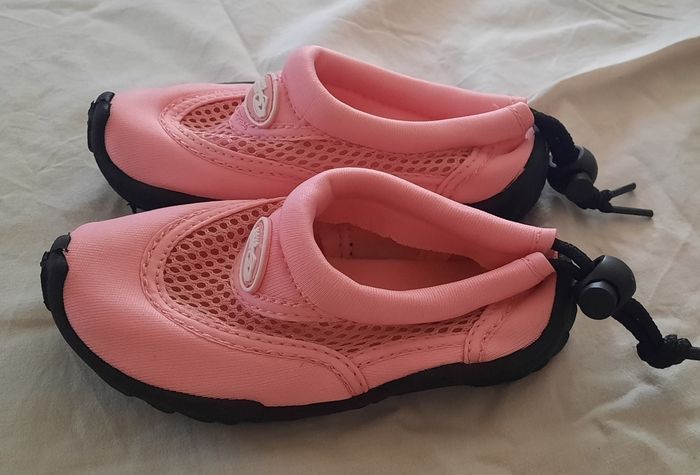 Chaussures d'eau 24 - photo numéro 2