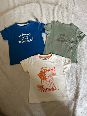 Lot 3 t-shirts garçon taille 9 mois Neuf