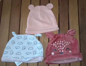 Lot de 3 bonnets taille 0/1 mois in extenso, orchestra