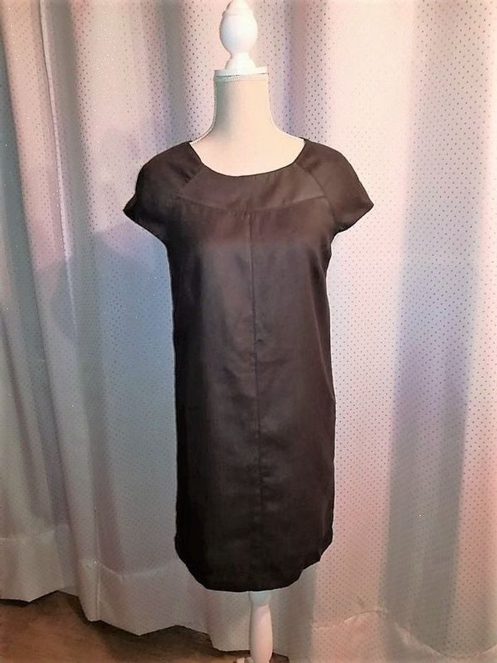 Robe Zara suédine marron, taille M, TBE !