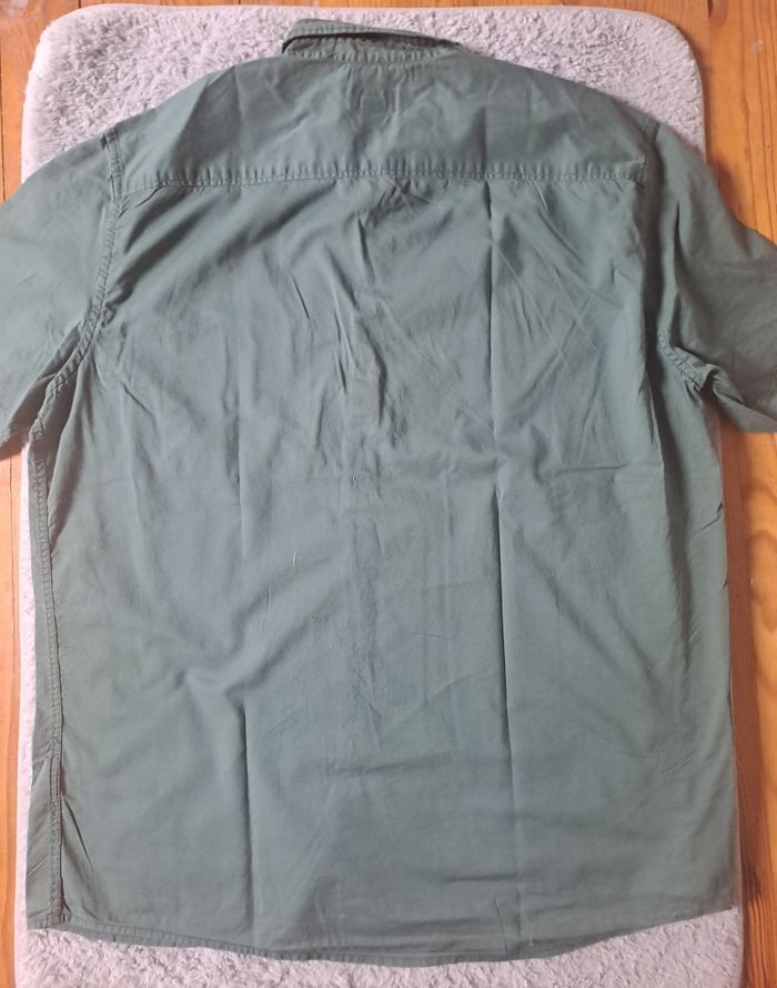 Chemise homme vert marque H&m tres bon État - photo numéro 3