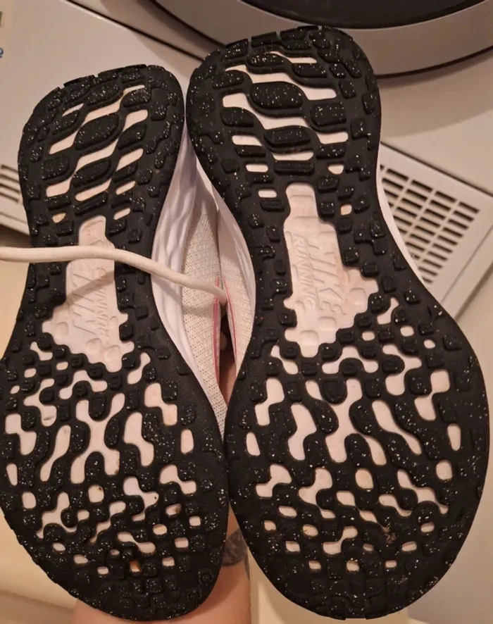 🎀 basket nike taille 35,5 🎀 - photo numéro 4