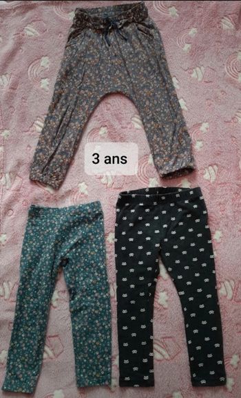 2 legging + 1 sarouel  3 ans