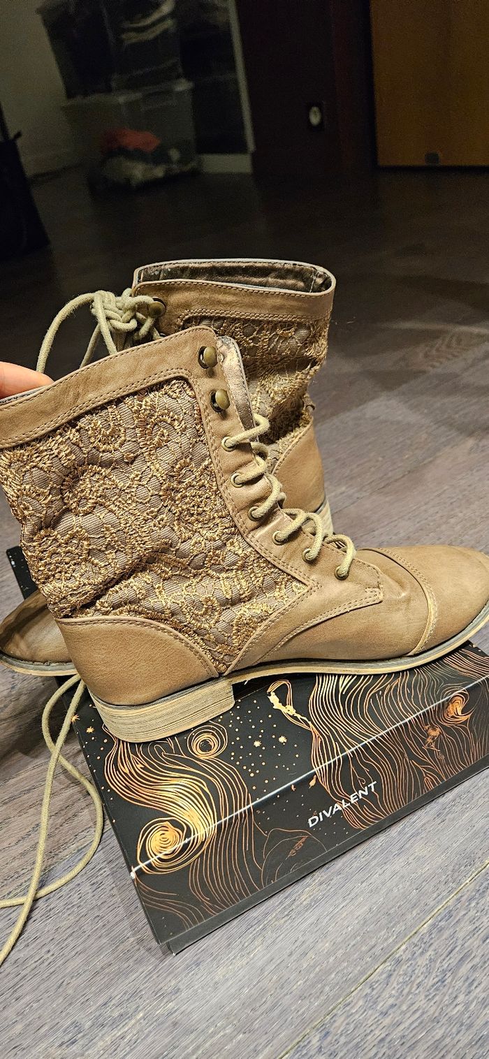 Bottines brodées en cuir - Taille 39 - photo numéro 6