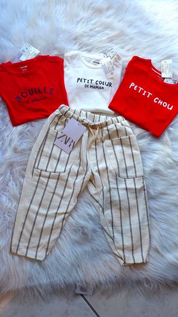 (Neufs non portés) 🏷🥰💙lot teeshirts mc et pantalon 24/36mois garçon 🥰💙