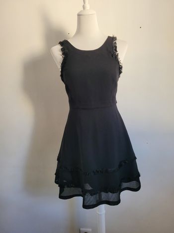Robe noire sandro t1