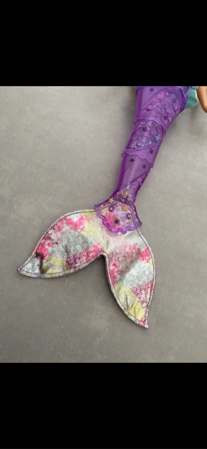 Poupée Barbie sirène lumineuse - photo numéro 6