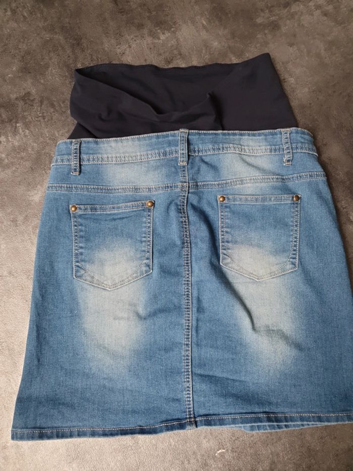 Lot 2 jupes de grossesse en jeans taille 40 très bon état - photo numéro 10