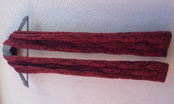 Echarpe tricot à côtes Bizzbee mixte