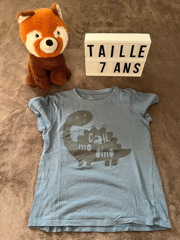 Tee shirt 7/8 ans