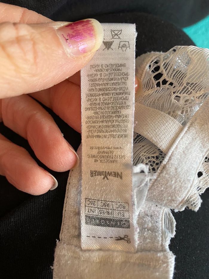 Soutien gorge Censored 80C = FR 95C - photo numéro 4