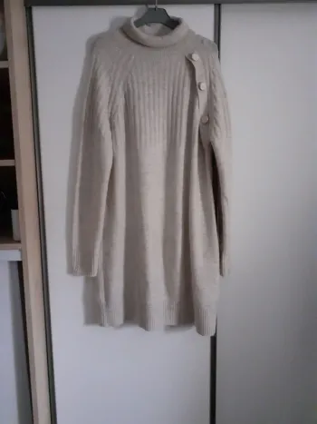 Robe pull beige à col roulé la halle taille L
