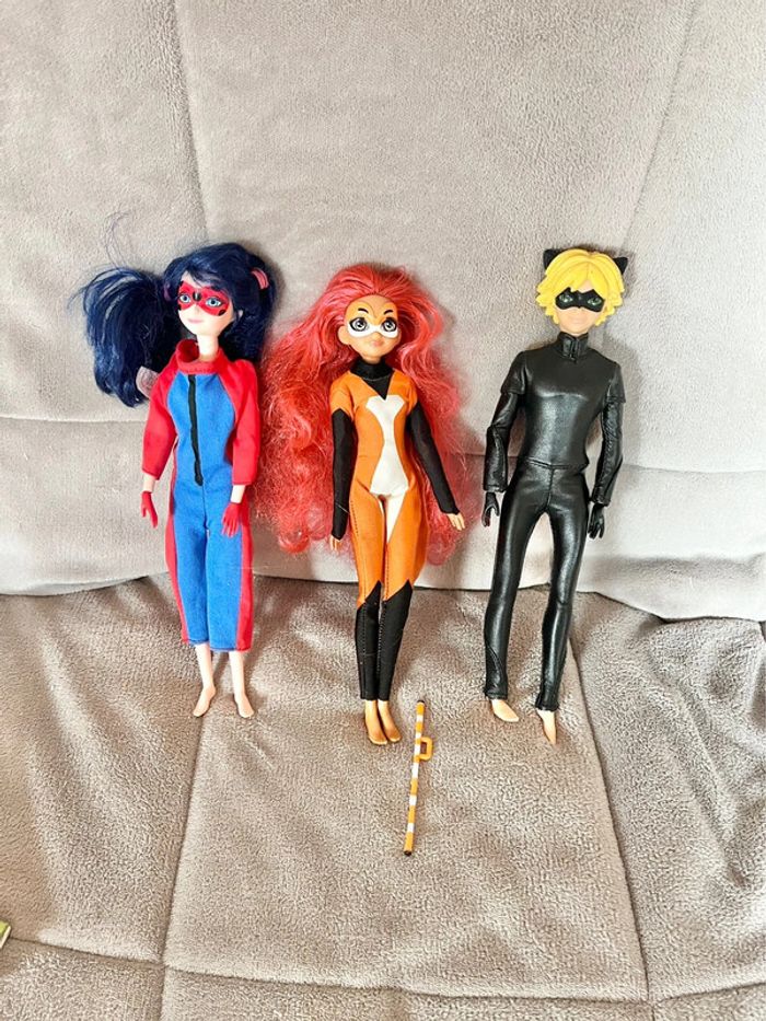 Ensemble poupée barbie miraculous
