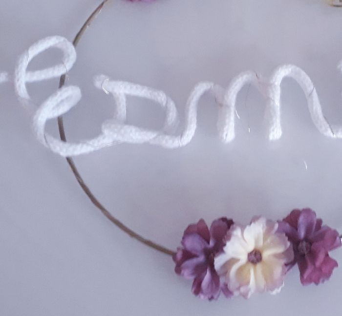 Décoration murale couronne fleur prénom personnalisé tricotin fait main guirlande lumineuse chambre bébé - photo numéro 5