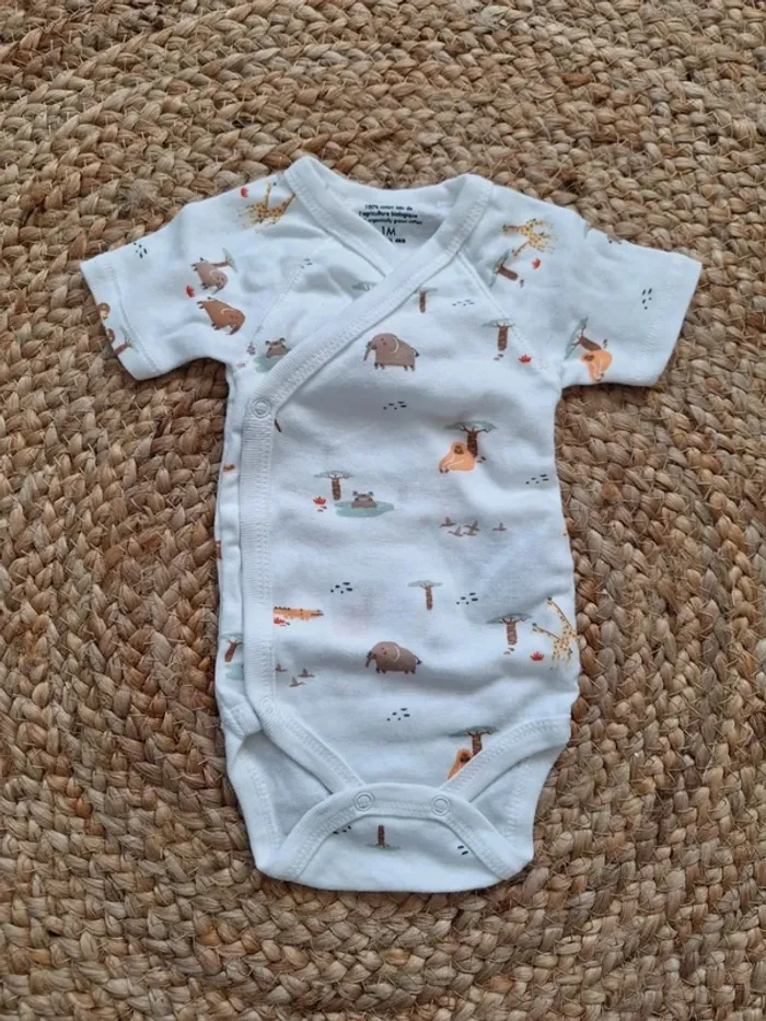 Lot de bodies été Kiabi 1 mois 52-55 cm 4 kg - photo numéro 2