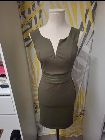 Robe élégante T36 neuf 