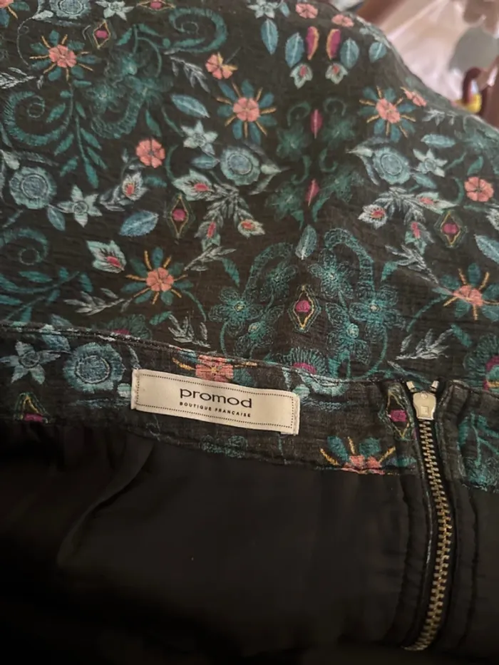 Mini-jupe fleurie Promod – Taille 38 - photo numéro 4