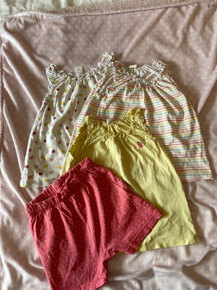 Lot 3 tuniques et 1 short H&M 18/24 mois