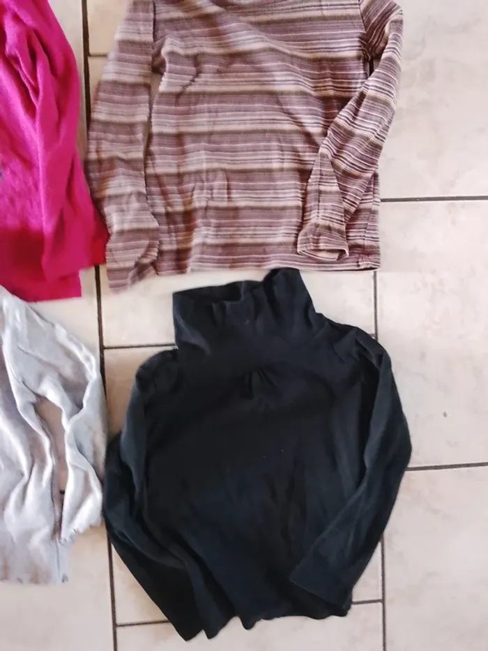 Sous pulls roulé 4 ans - photo numéro 4