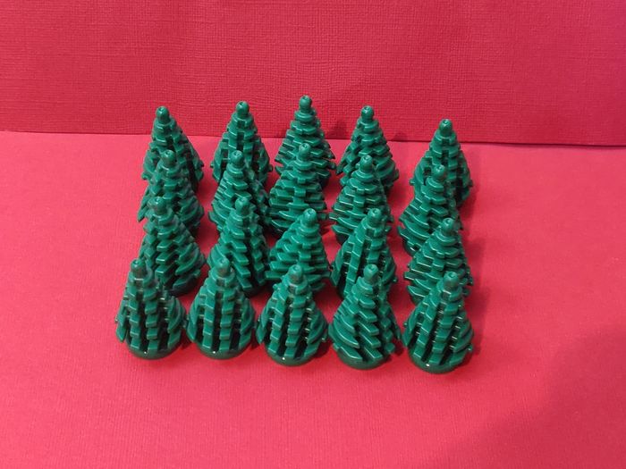 Lot 20 arbres sapins verts Lego - Parfait état - vrai Lego - photo numéro 4