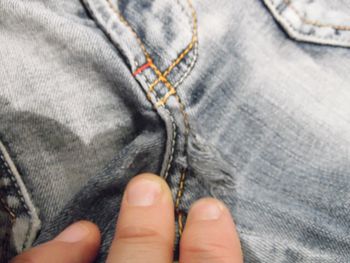 jeans olala légèrement usée sur le devant taille 36