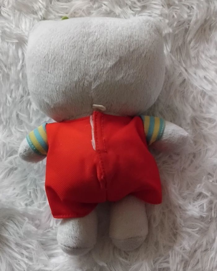 Doudou peluche Hello Kitty ' fraises- Sanrio - photo numéro 2