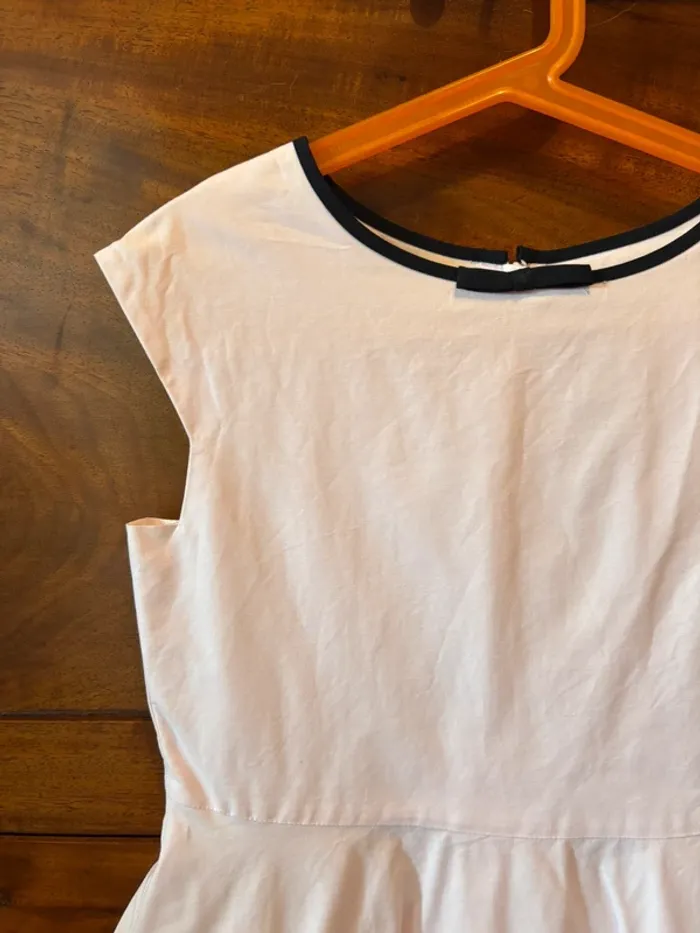 Robe Jacadi 10 ans comme neuve - photo numéro 2