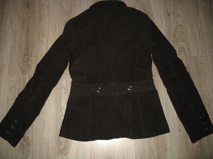 VESTE NOIRE EN VELOURS "H&M" - TAILLE 38 - n°01 - photo numéro 4