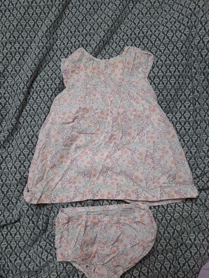 Lot 4 robes manche courtes 6mois - photo numéro 5