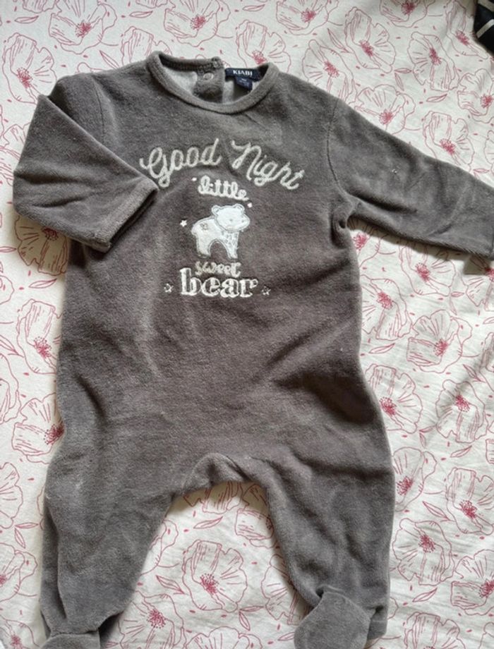 Pyjama / dors bien 3 mois - photo numéro 4