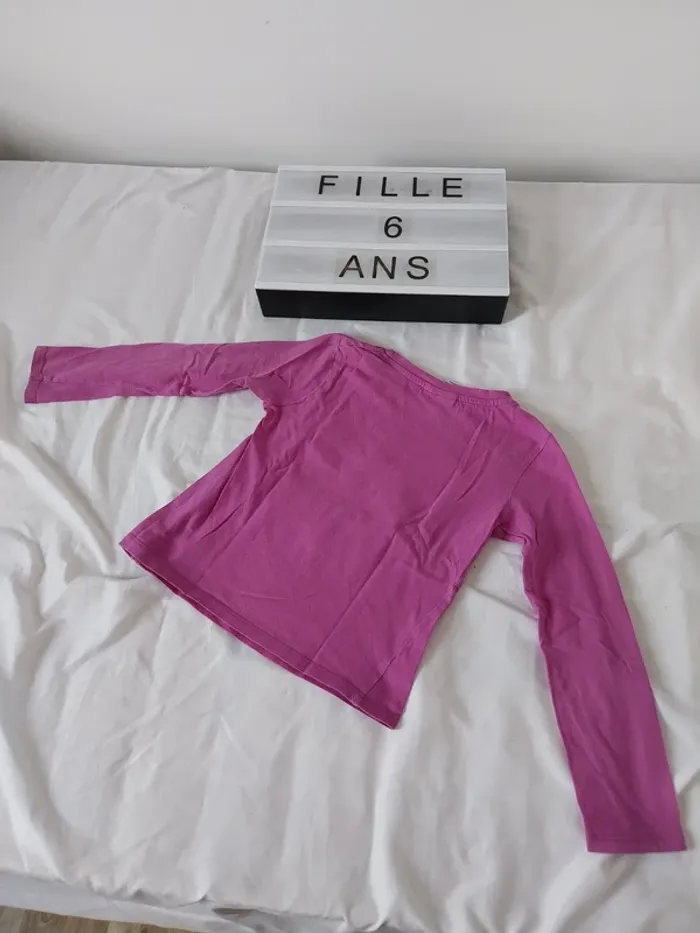Tee-shirt manche longue fille 6 ans - photo numéro 2