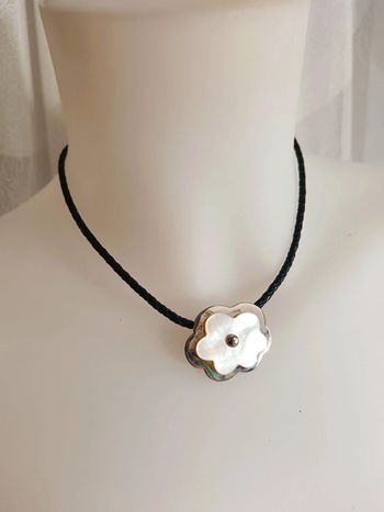 H. Gringoire | Collier haut de gamme cuir argent et feuille de nacre