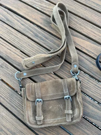 Sac IKKS en croûte de cuir vachette