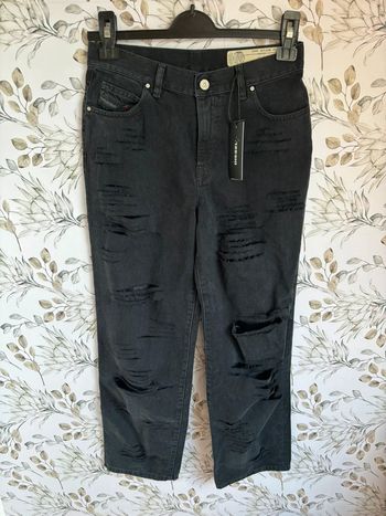 Jeans destroyers diesel neuf avec étiquette
