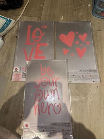 Lot de pochoirs scrapbooking