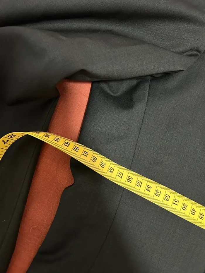 Veste de costume gris foncé - photo numéro 6