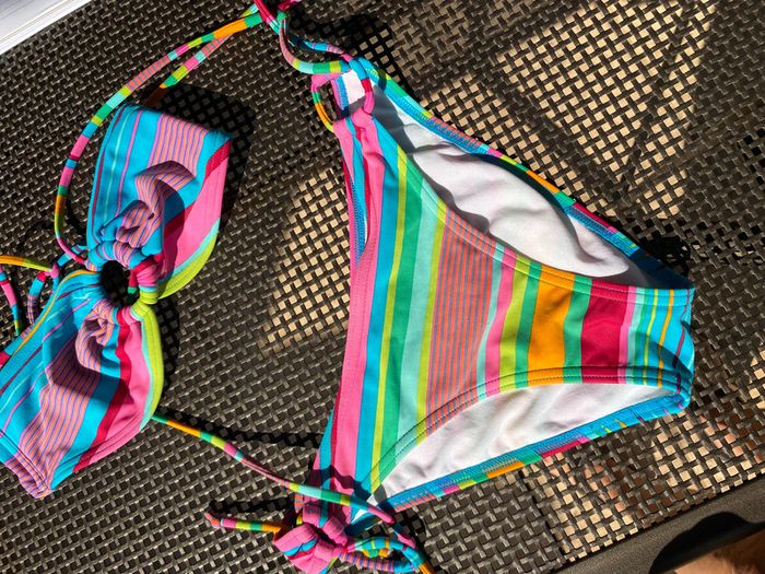 Joli maillot de bain deux pièces Roxy S - photo numéro 5