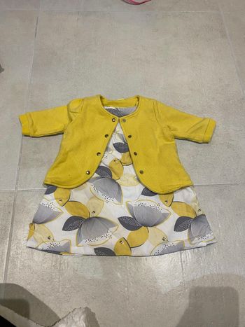 Ensemble robe et gilet 12 mois