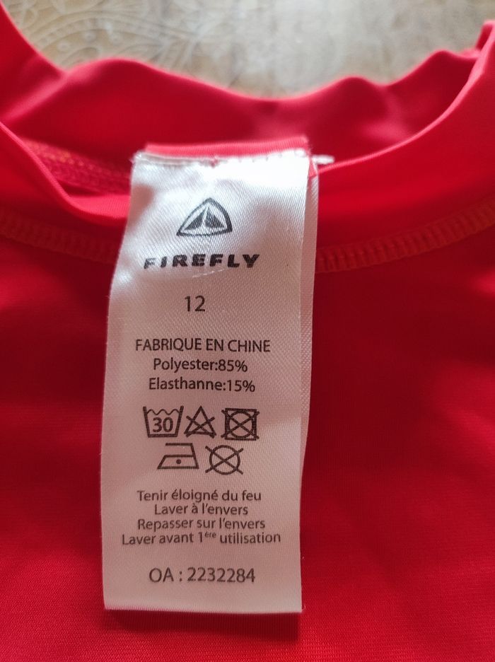 T-shirt anti UV rouge taille 12 ans - photo numéro 3