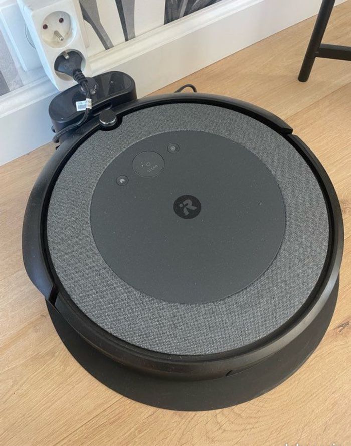 IRobot roomba combo i5 ( aspirateur et laveur)