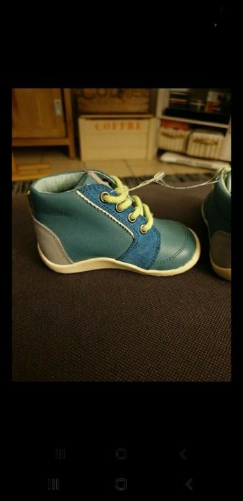 Bottines tout cuir neuves Vertbaudet taille 19