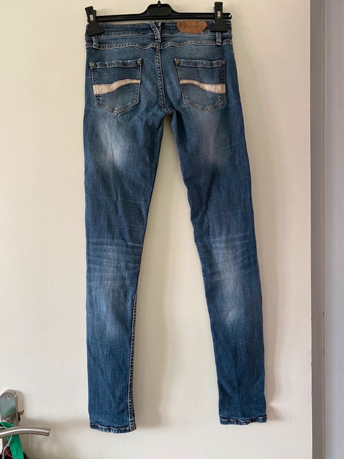 Pantalon jeans stradivarius Taille 36 - photo numéro 4