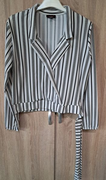 Blouse courte Jennyfer